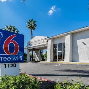 2* Hotel 6-redlands, Ca